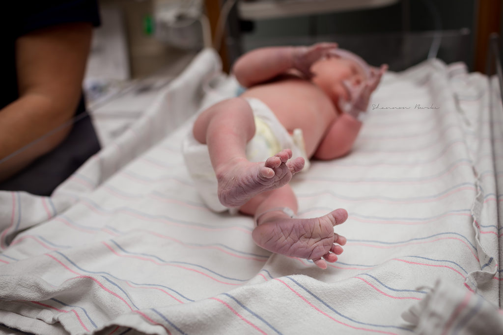 scottsalde birth photographer | feet